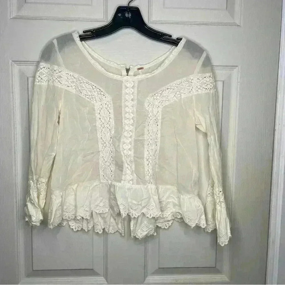 Free People Sheer Eyelet Detail White Boho Top Sz XS - Picture 1 of 10